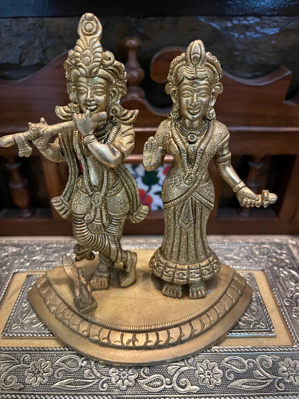 Radha Krishna Statue