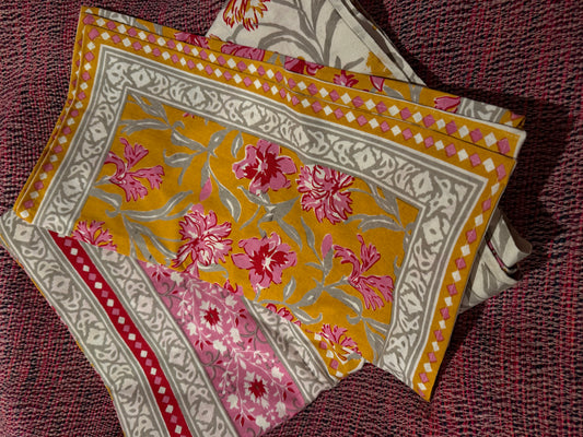 Queen size Cotton bedspread with 2 pillow cases at Saanskrityam