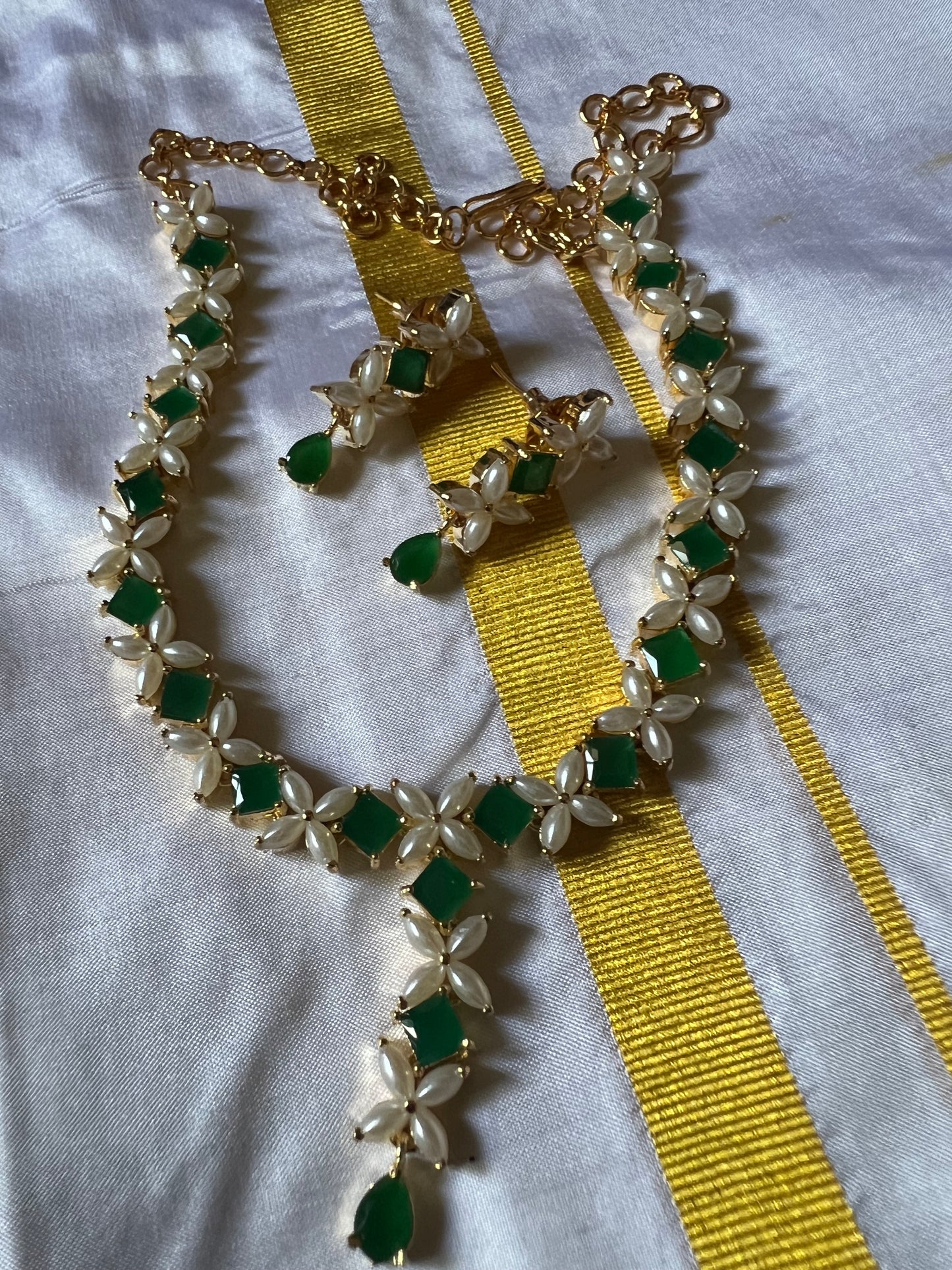 Jewellery/ Indian cosmetic jewellery with stones and metal