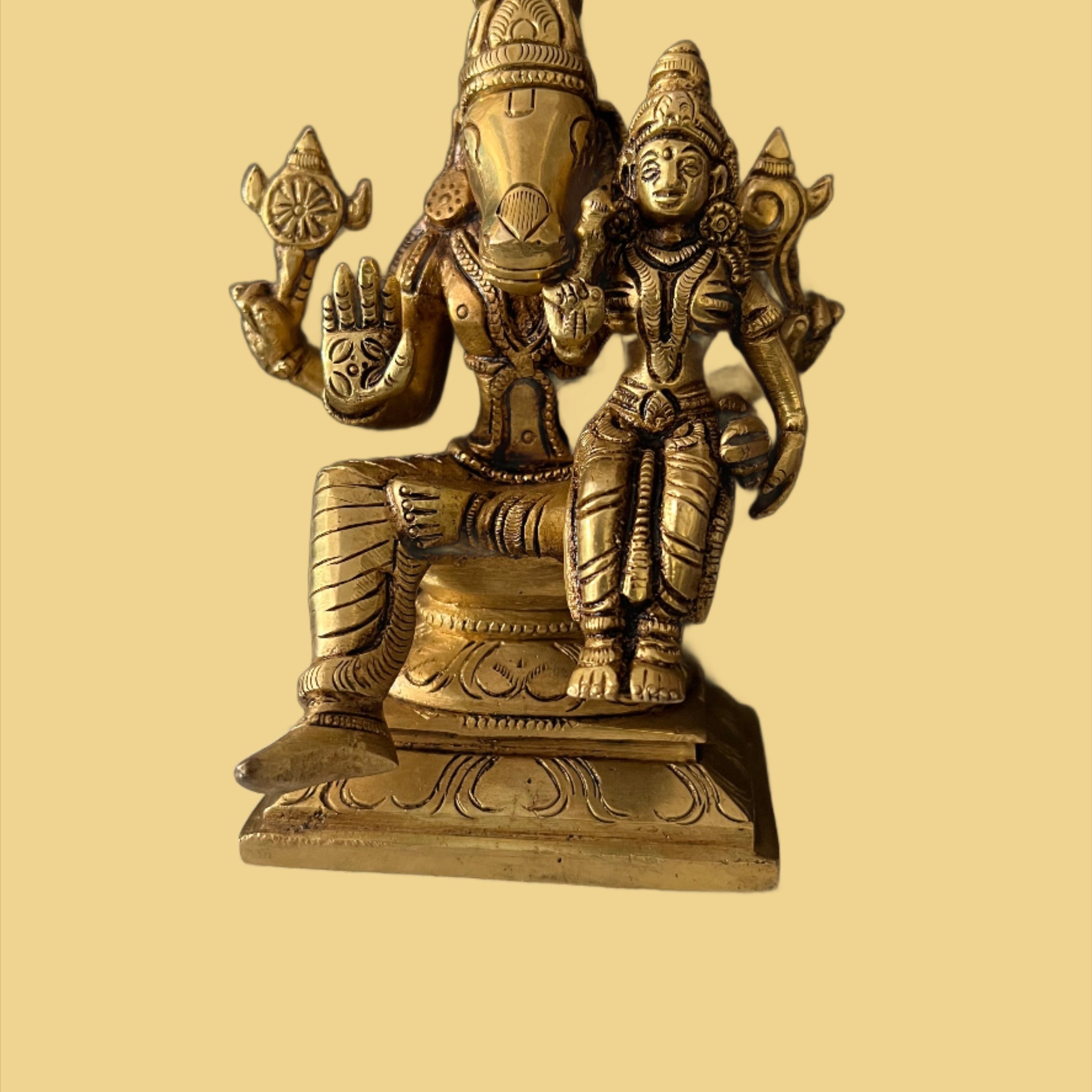 Nityakalyanaperumal or Varahaswamy with Lakshmi Devi,bronze