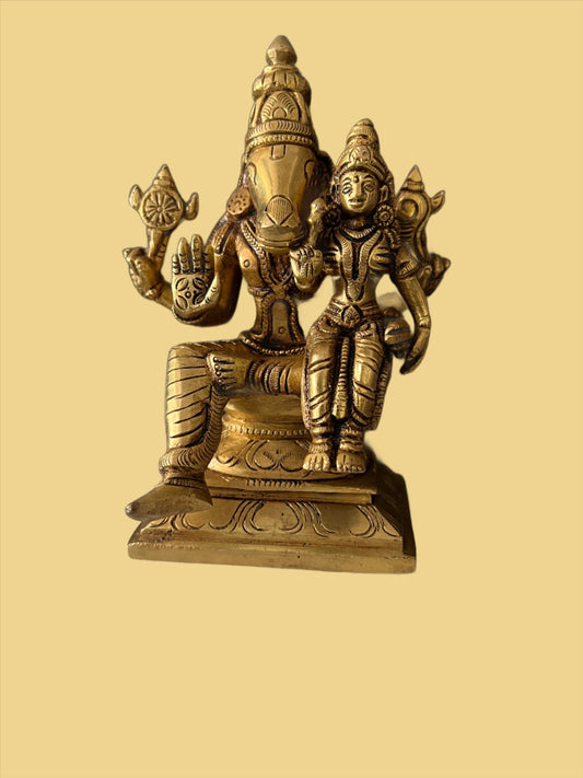 Nityakalyanaperumal or Varahaswamy with Lakshmi Devi,bronze